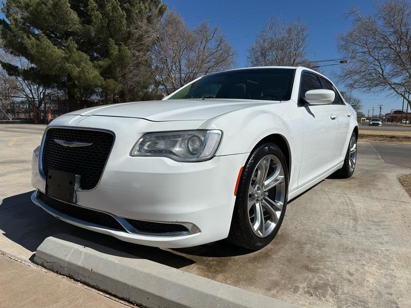Chrysler 300 Limited RWD 2017