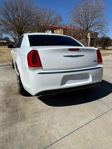 Chrysler 300 Limited RWD 2017