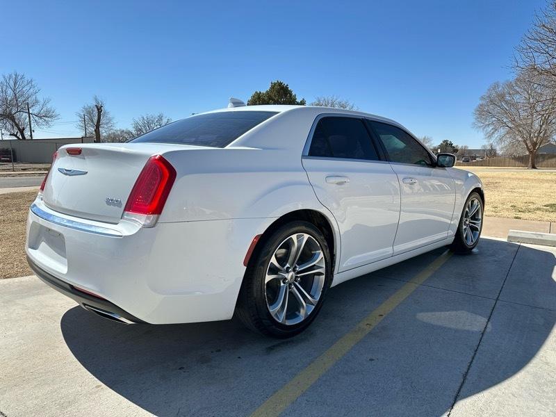 Chrysler 300 Limited RWD 2017