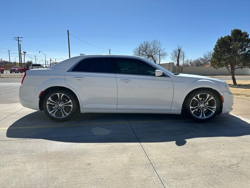Chrysler 300 Limited RWD 2017
