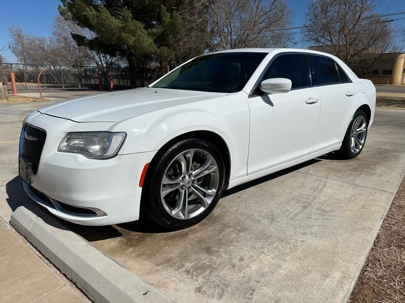 Chrysler 300 Limited RWD 2017