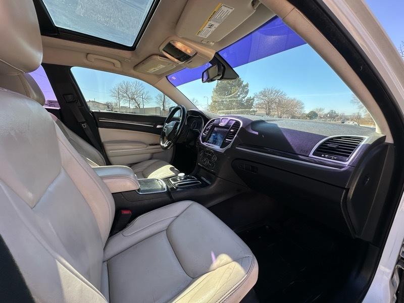 Chrysler 300 Limited RWD 2017