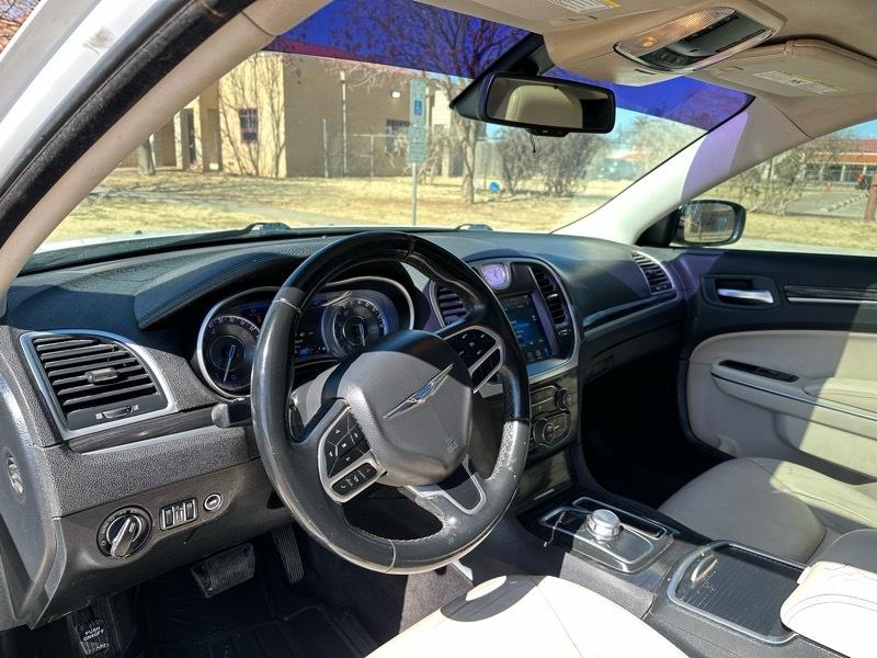 Chrysler 300 Limited RWD 2017