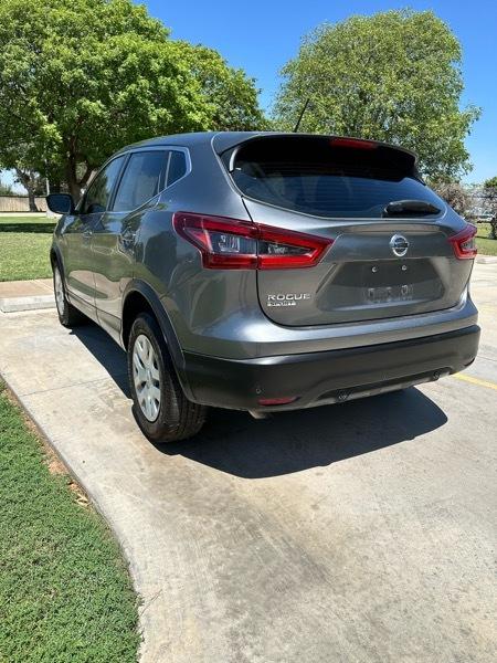 Nissan Rogue Sport S 2020