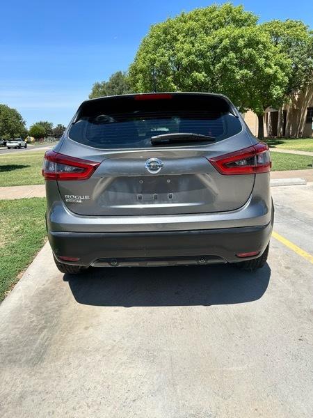 Nissan Rogue Sport S 2020