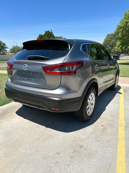 Nissan Rogue Sport S 2020