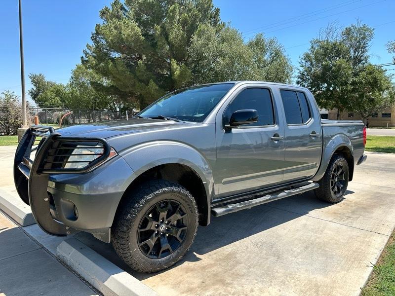 Nissan Frontier SV Crew Cab 4X4 V6 2019