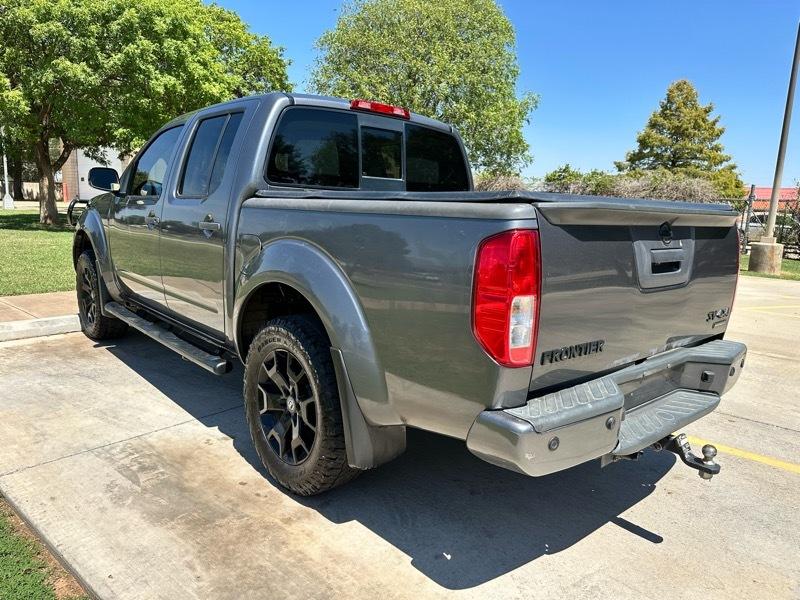 Nissan Frontier SV Crew Cab 4X4 V6 2019