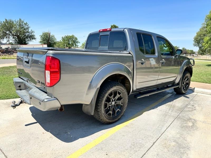Nissan Frontier SV Crew Cab 4X4 V6 2019