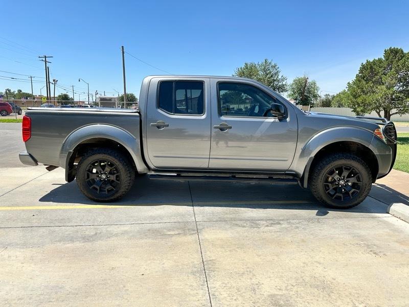 Nissan Frontier SV Crew Cab 4X4 V6 2019