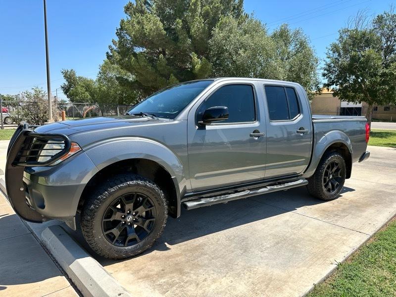 Nissan Frontier SV Crew Cab 4X4 V6 2019