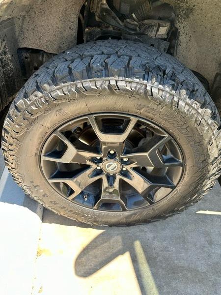Nissan Frontier SV Crew Cab 4X4 V6 2019
