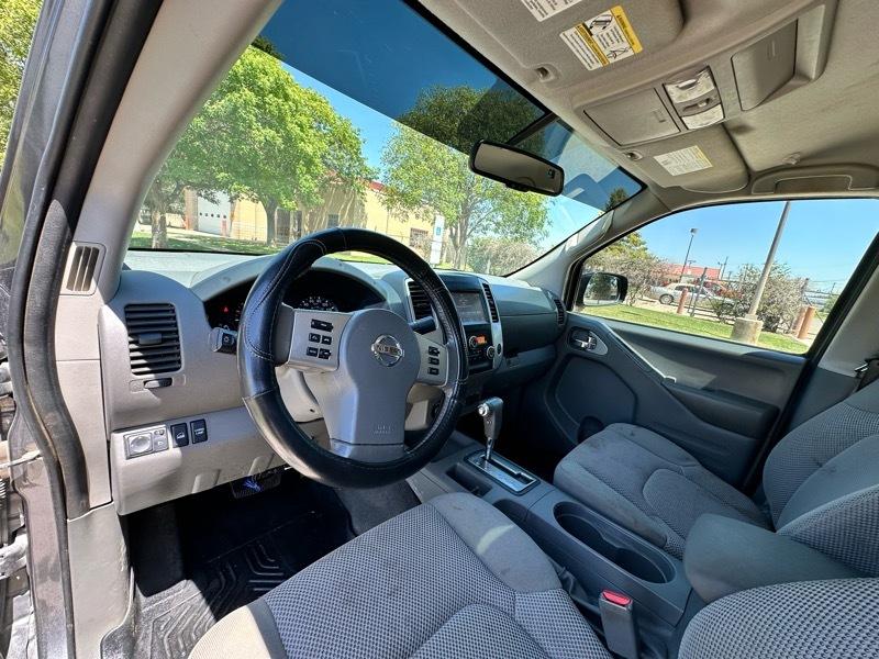 Nissan Frontier SV Crew Cab 4X4 V6 2019