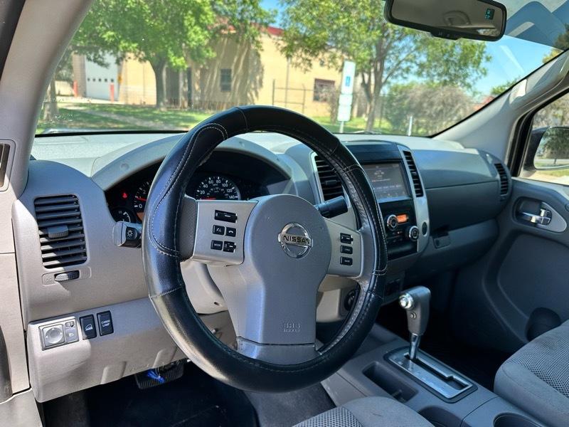 Nissan Frontier SV Crew Cab 4X4 V6 2019