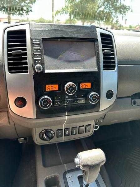 Nissan Frontier SV Crew Cab 4X4 V6 2019