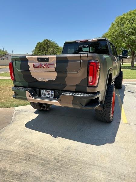 GMC Sierra 2500HD Denali Crew Cab 4WD SB 2022