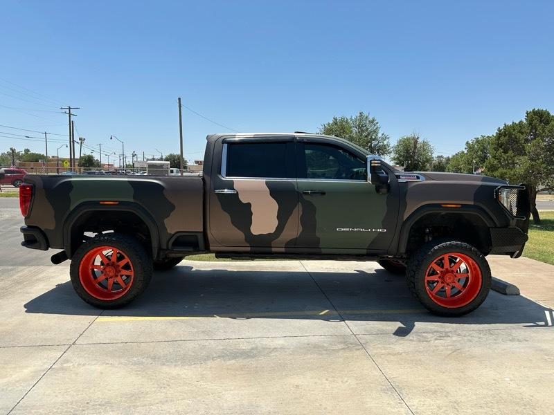 GMC Sierra 2500HD Denali Crew Cab 4WD SB 2022
