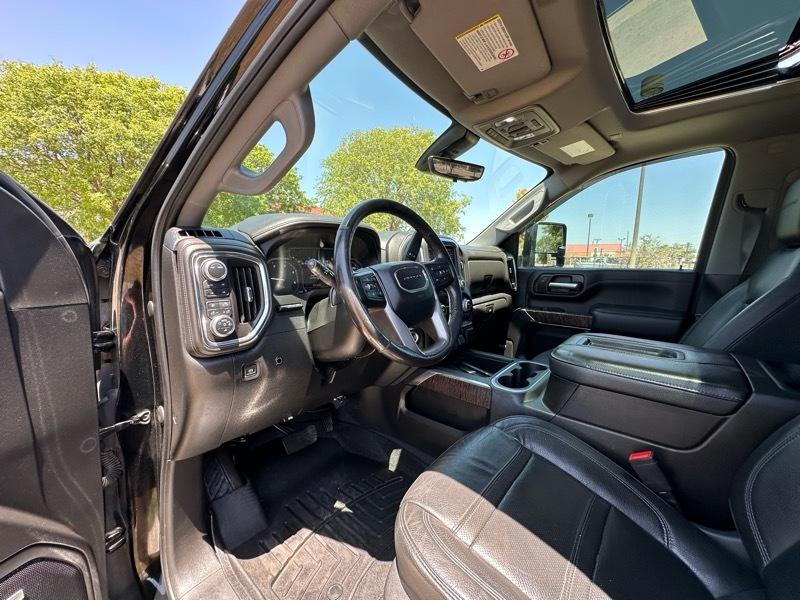 GMC Sierra 2500HD Denali Crew Cab 4WD SB 2022