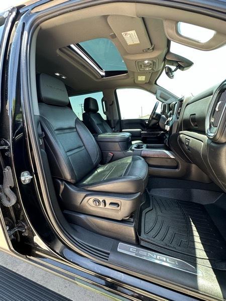 GMC Sierra 2500HD Denali Crew Cab 4WD SB 2022
