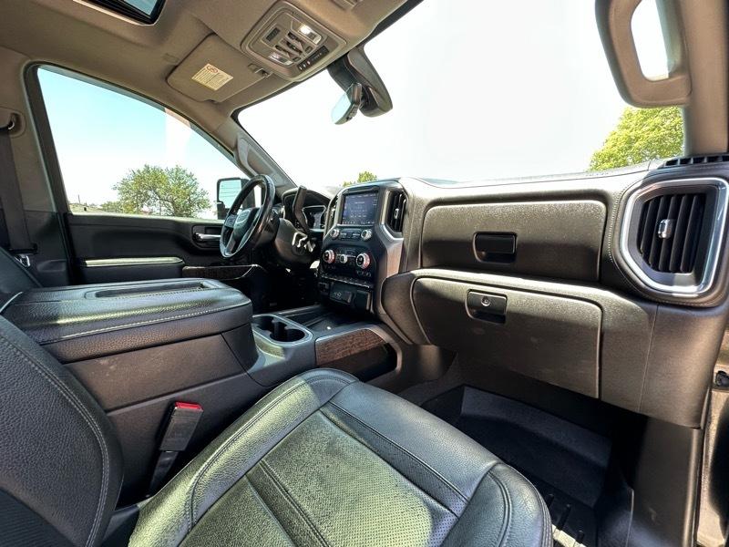 GMC Sierra 2500HD Denali Crew Cab 4WD SB 2022