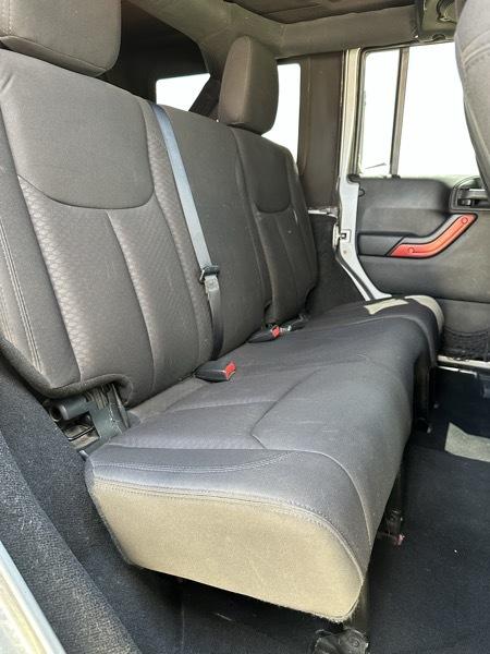 Jeep Wrangler Unlimited Sport 4WD 2013