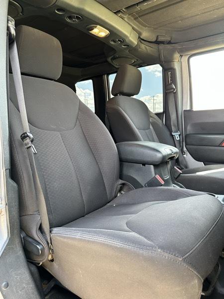 Jeep Wrangler Unlimited Sport 4WD 2013