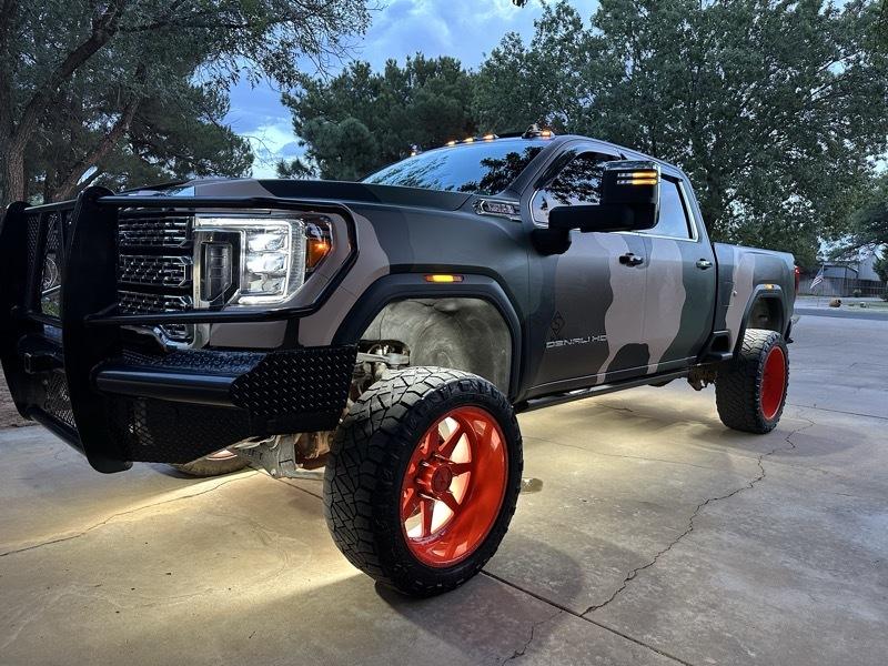 GMC Sierra 2500HD Denali Crew Cab 4WD SB 2022