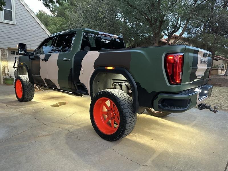 GMC Sierra 2500HD Denali Crew Cab 4WD SB 2022