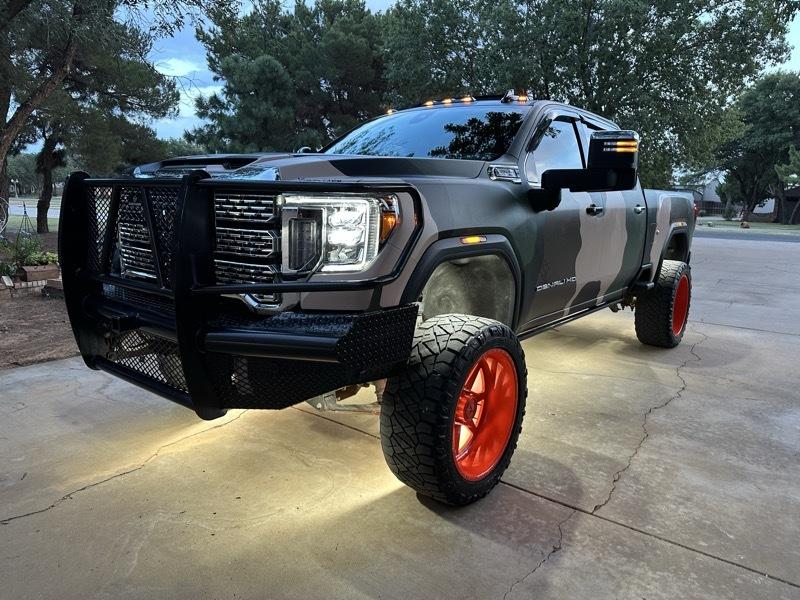 GMC Sierra 2500HD Denali Crew Cab 4WD SB 2022