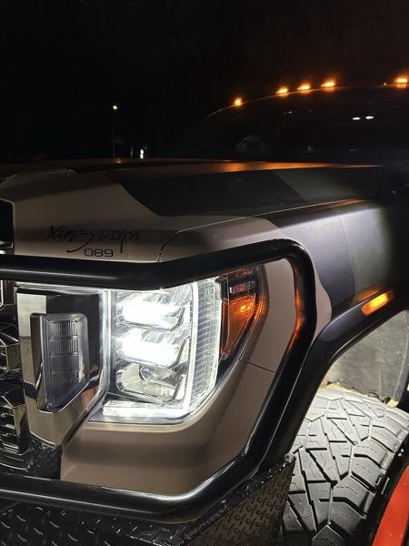 GMC Sierra 2500HD Denali Crew Cab 4WD SB 2022