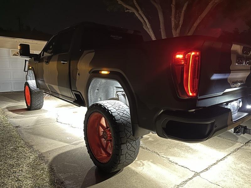 GMC Sierra 2500HD Denali Crew Cab 4WD SB 2022