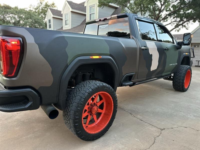 GMC Sierra 2500HD Denali Crew Cab 4WD SB 2022