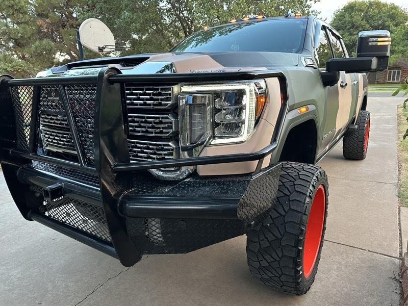 GMC Sierra 2500HD Denali Crew Cab 4WD SB 2022