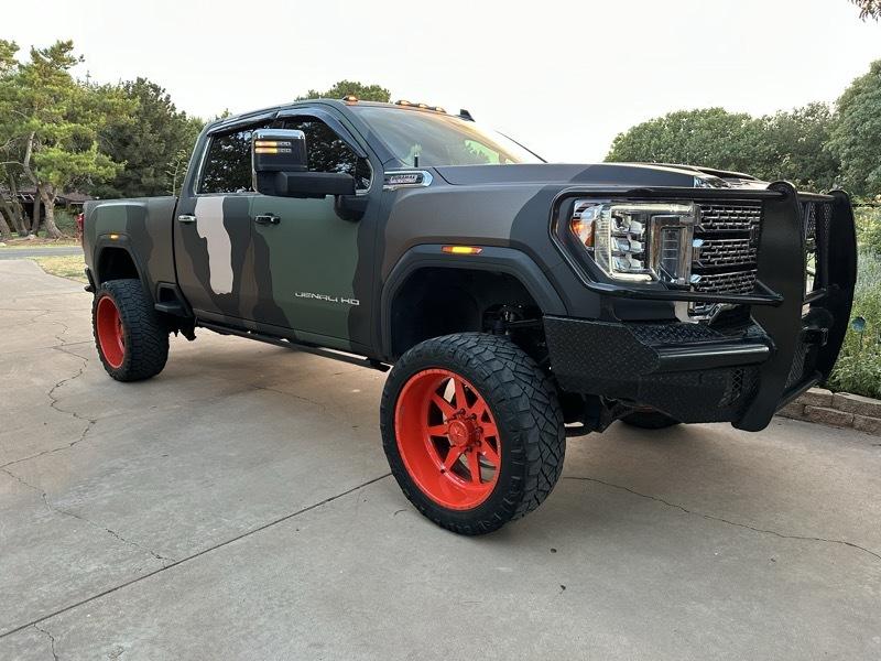 GMC Sierra 2500HD Denali Crew Cab 4WD SB 2022