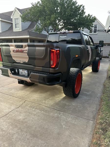 GMC Sierra 2500HD Denali Crew Cab 4WD SB 2022