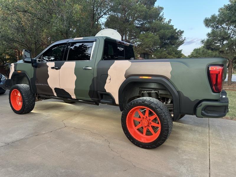 GMC Sierra 2500HD Denali Crew Cab 4WD SB 2022