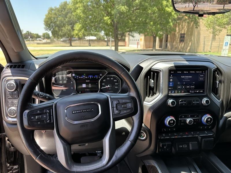 GMC Sierra 2500HD Denali Crew Cab 4WD SB 2022