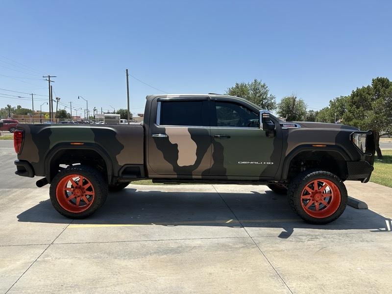 GMC Sierra 2500HD Denali Crew Cab 4WD SB 2022