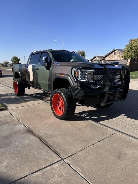 GMC Sierra 2500HD Denali Crew Cab 4WD SB 2022