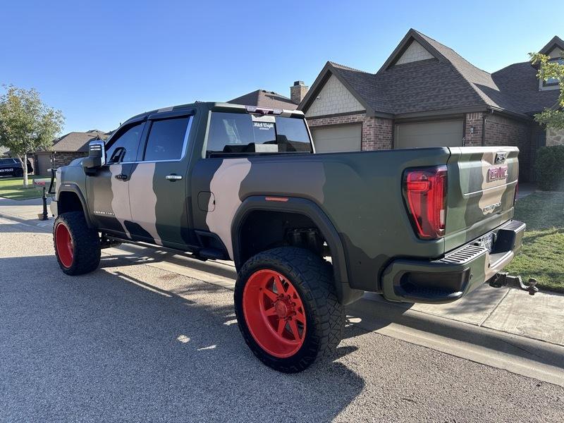 GMC Sierra 2500HD Denali Crew Cab 4WD SB 2022