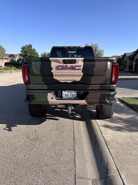 GMC Sierra 2500HD Denali Crew Cab 4WD SB 2022