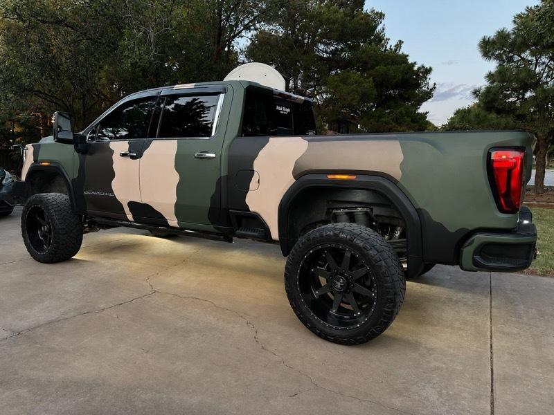 GMC Sierra 2500HD Denali Crew Cab 4WD SB 2022