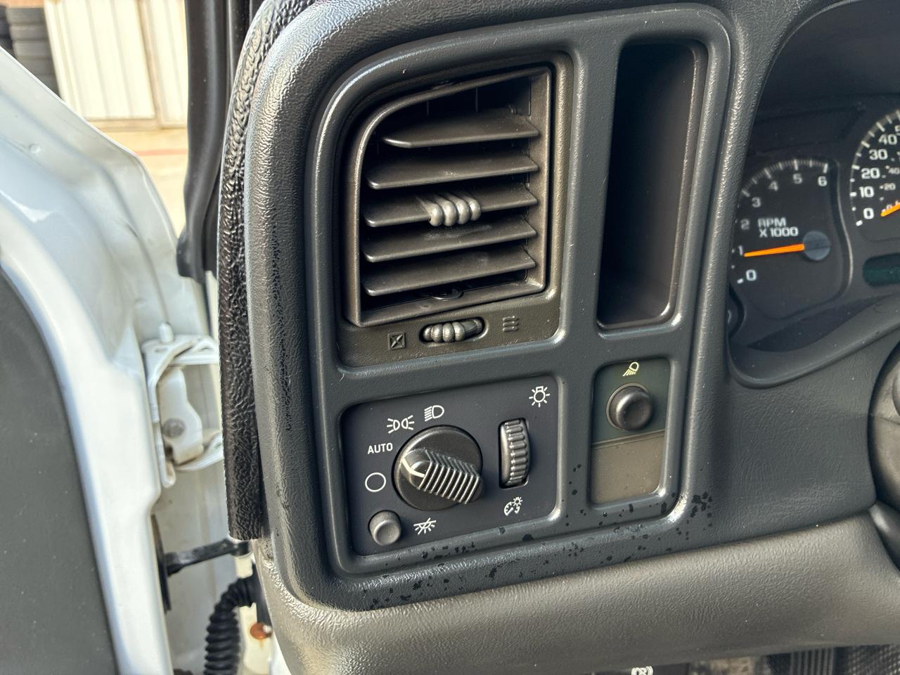 Chevrolet Silverado 1500 Work Truck 2WD 2006