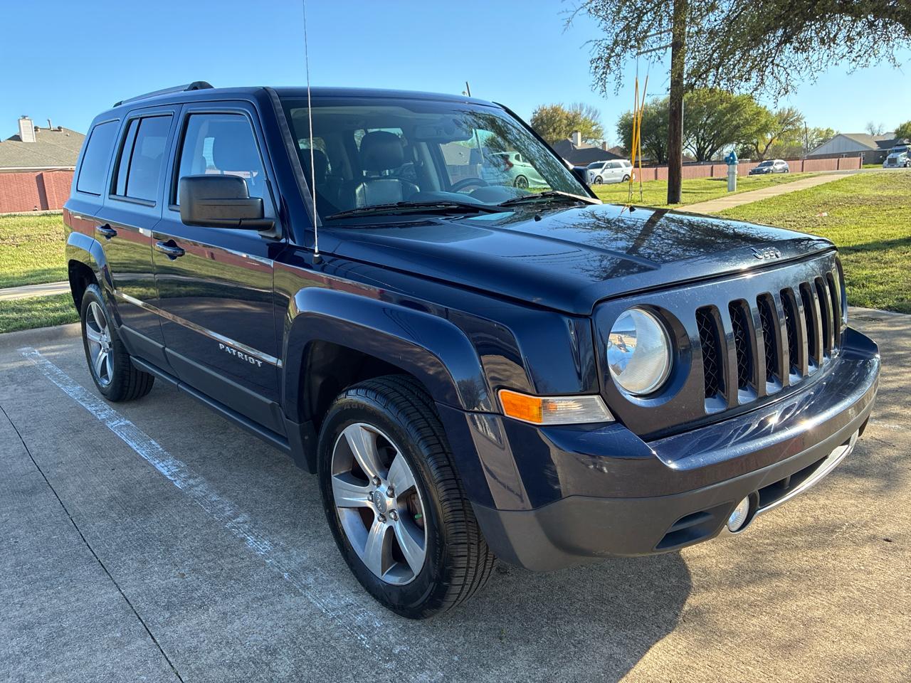 Jeep Patriot Latitude 2WD 2016