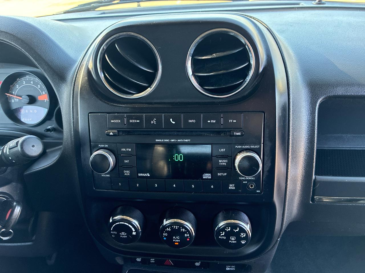 Jeep Patriot Latitude 2WD 2016