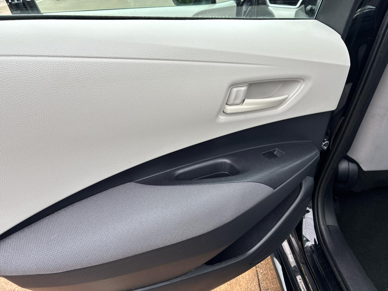 Toyota Corolla LE 2023