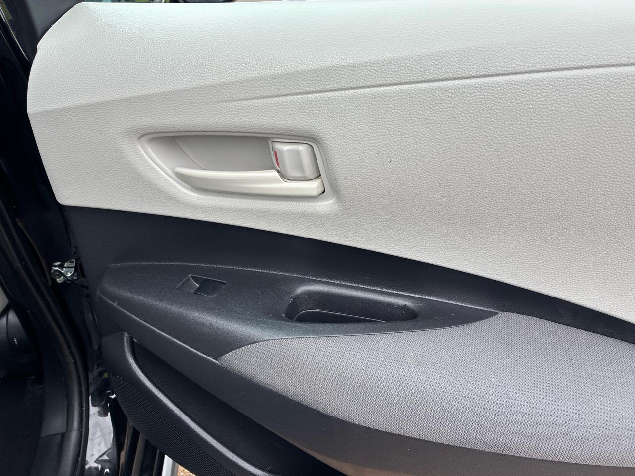 Toyota Corolla LE 2023