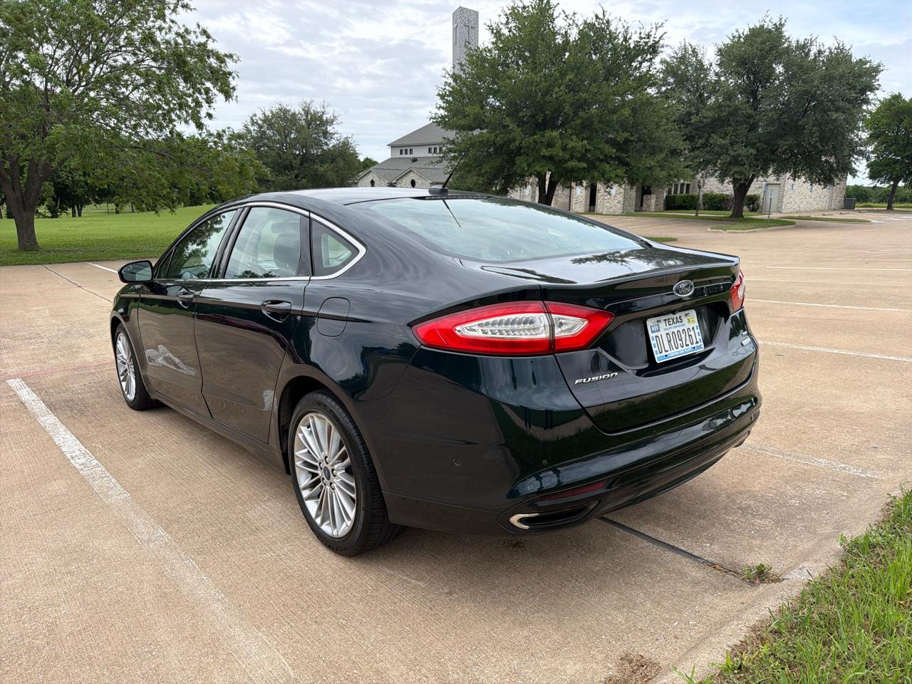 Ford Fusion SE 2014