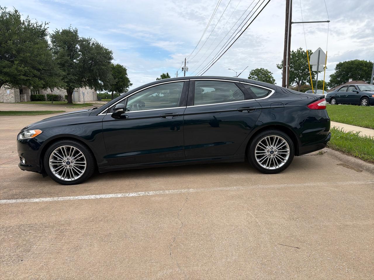 Ford Fusion SE 2014