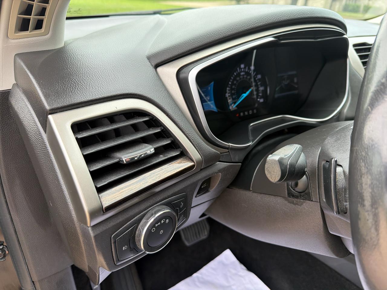 Ford Fusion SE 2014